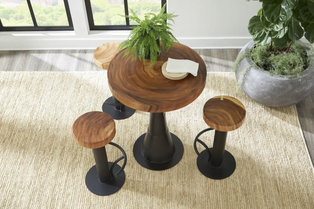 Chuleta table and chairs